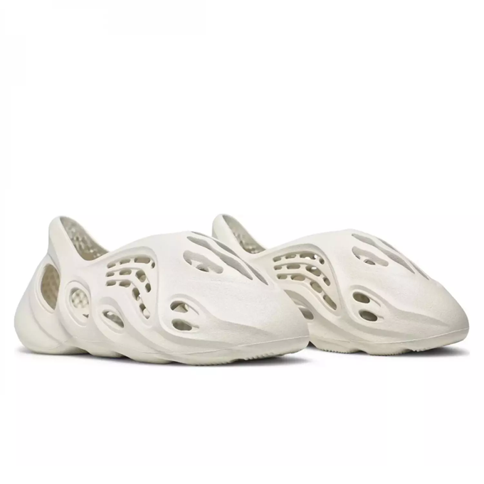 Adidas Yeezy Foam Runner MXT Moon Ararat
