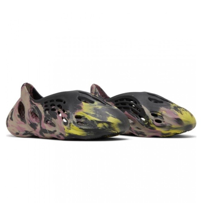 Adidas Yeezy Foam RNNR MX Carbon