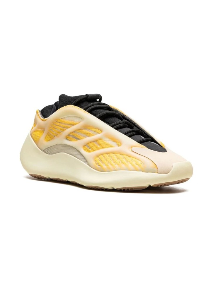 Adidas Yееzy 700 V3 Safflower